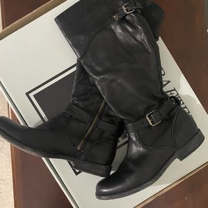 Women’s Frye. Black riding boots. Sz 8.5.  Worn but great shape!